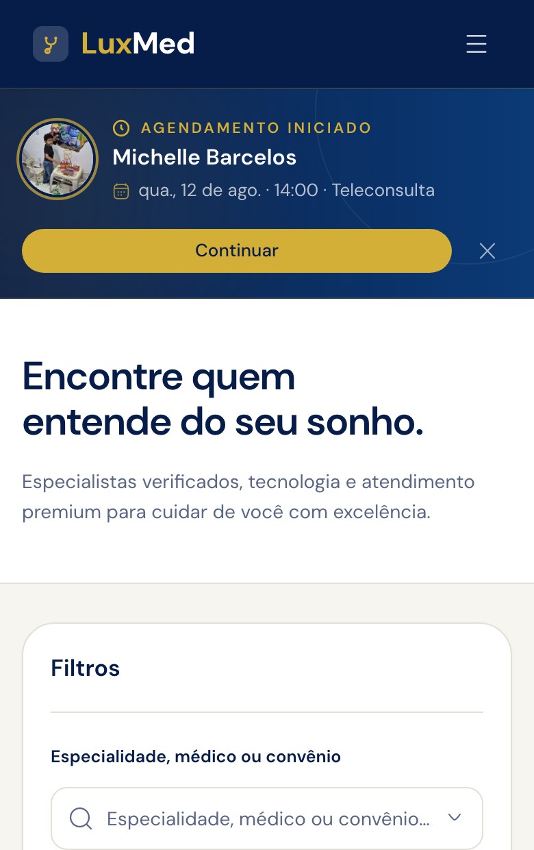 Faixa Agendamento iniciado acima da página de especialistas, com foto do profissional, horário escolhido e botão Continuar