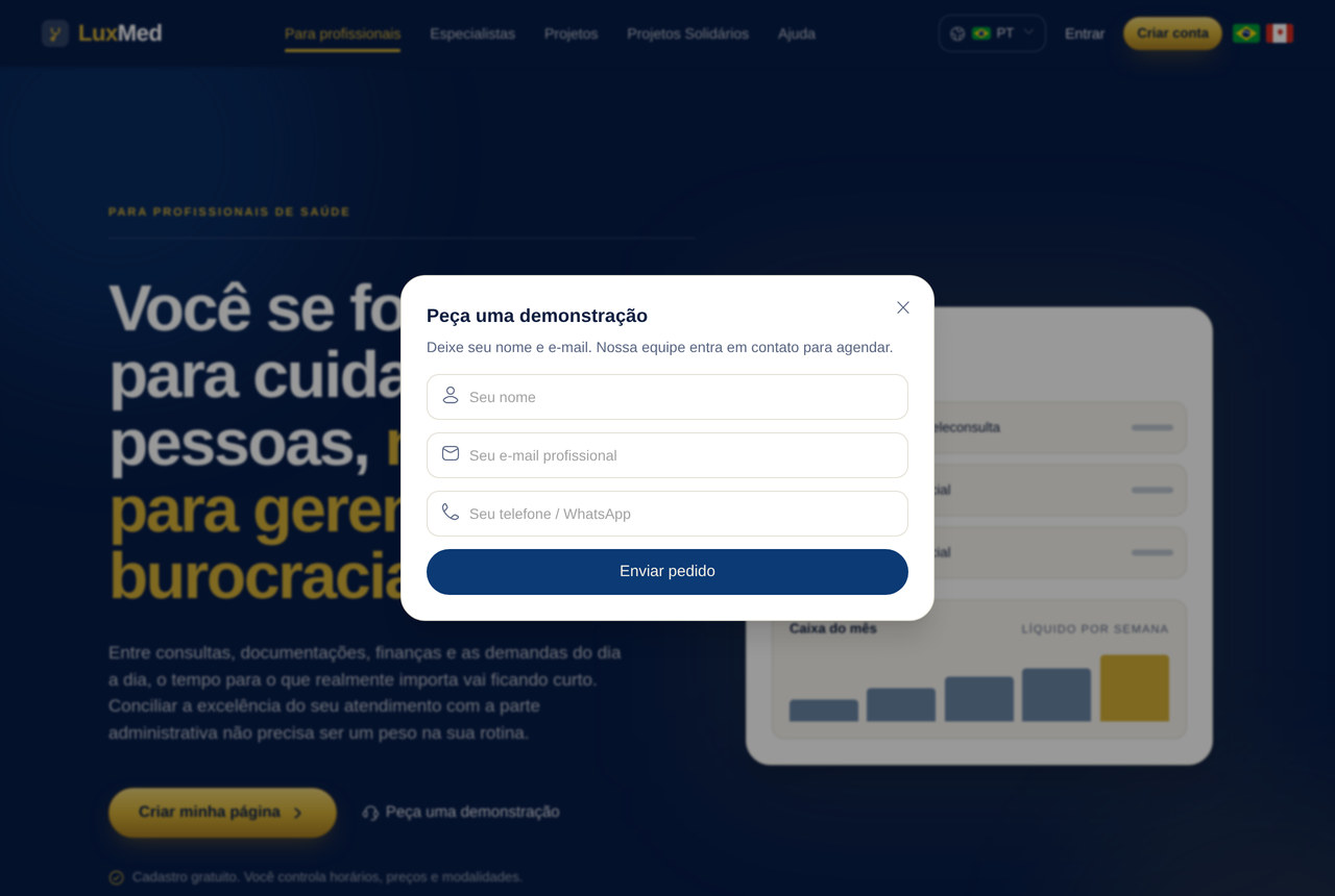 Formulário de pedido de demonstração aberto sobre a página, ainda vazio, com o X no canto superior direito