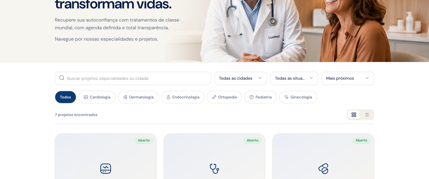 Listagem de Projetos com hero de marketplace e cards com tipografia maior, preço a partir de e botão Ver projeto