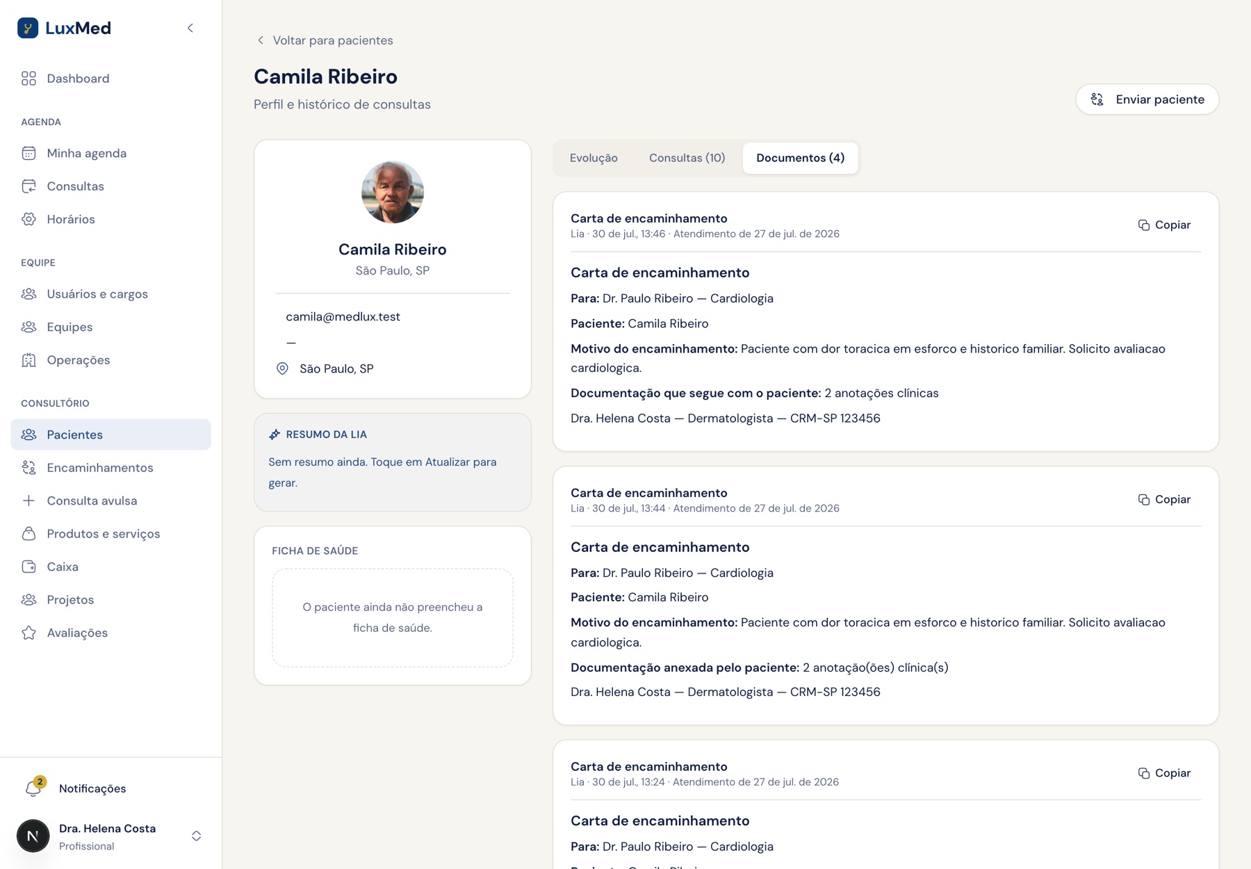 Ficha do paciente com a aba Documentos, listando os documentos gerados pela Lia por atendimento